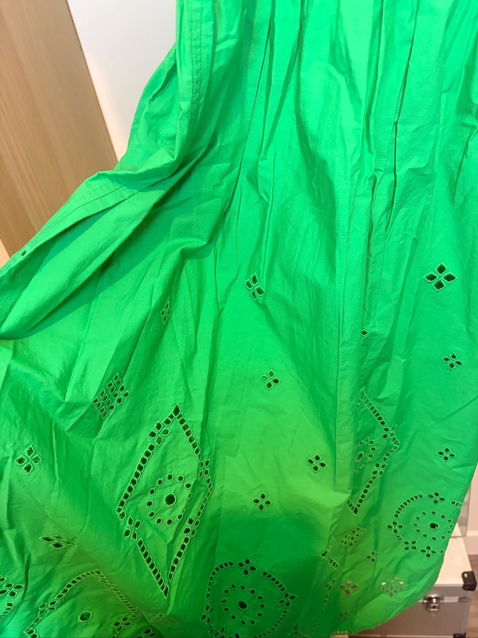 Vestido Ganni verde com bordado inglês tamanho 32 – photo 4